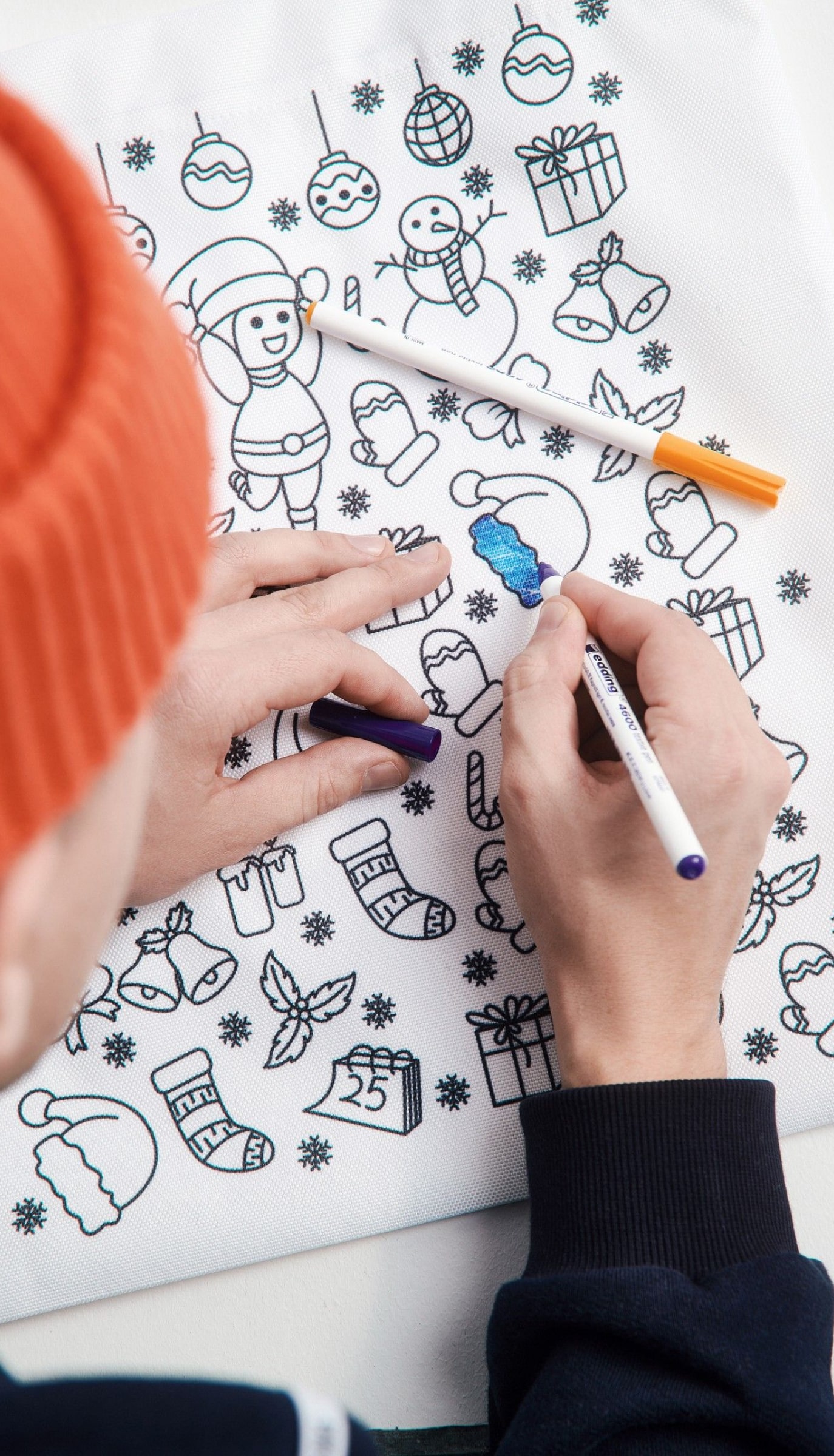 Colouring bag for corporate Christmas gifts