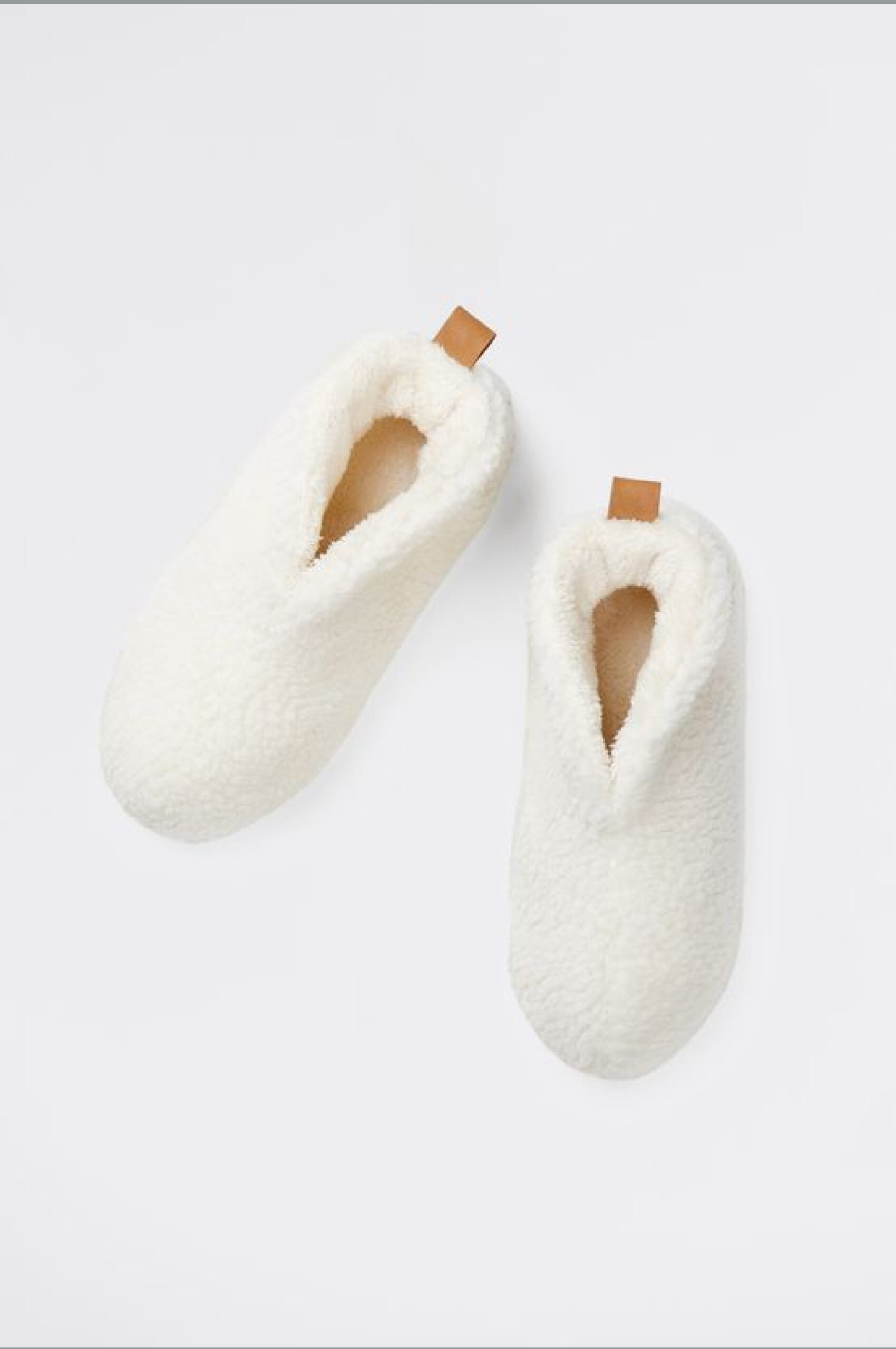 Soft home slippers with custom logo for fall gifts for employees