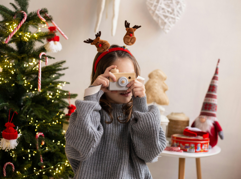 Employee kids’ gifts: what to give instead of candies?