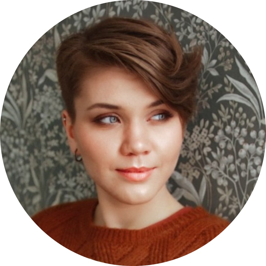 Nastasiia Ulasavets, Customer Success Manager at Swag42