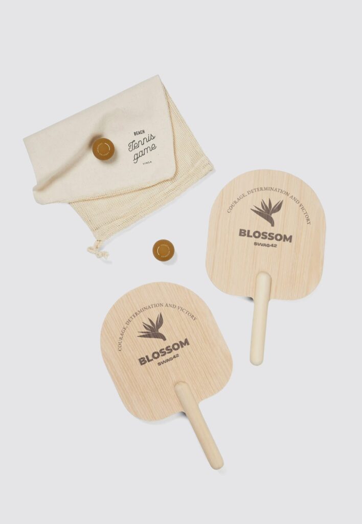 Branded beach tennis set