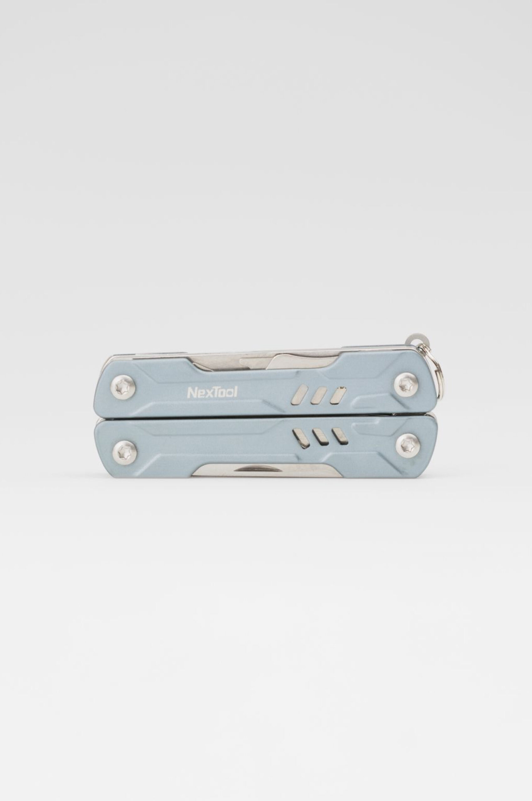 Partner gifts ideas: Everyday Carry 10-in-1 multitool with custom logo