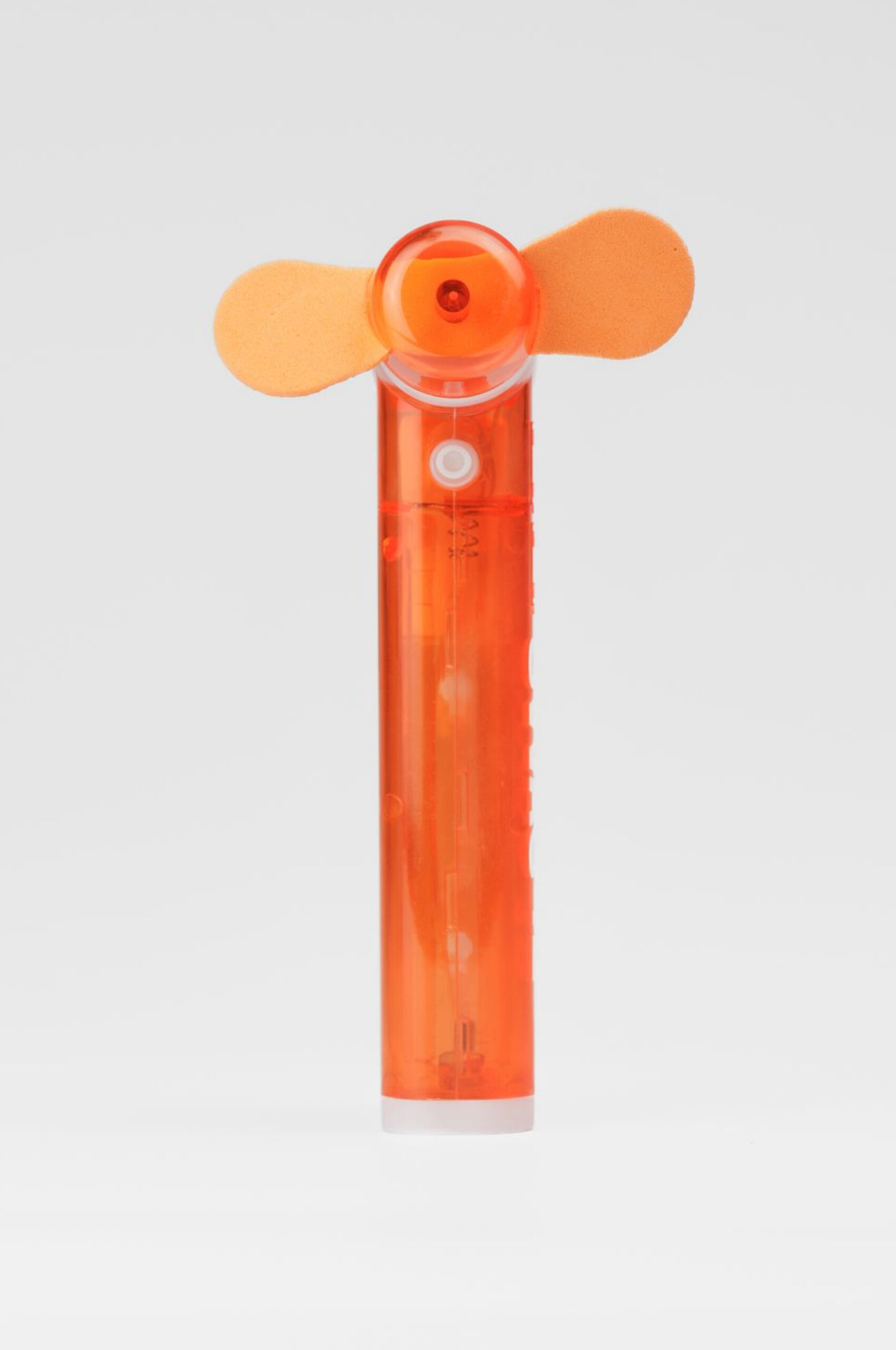 Customized plastic water sprayer with a built-in fan and water container for conference gifts