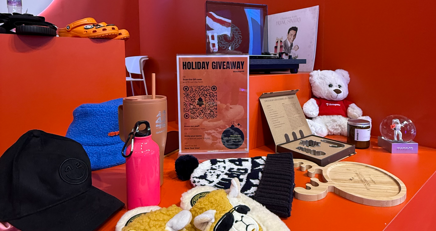 16 conference gifts that attendees actually use and why